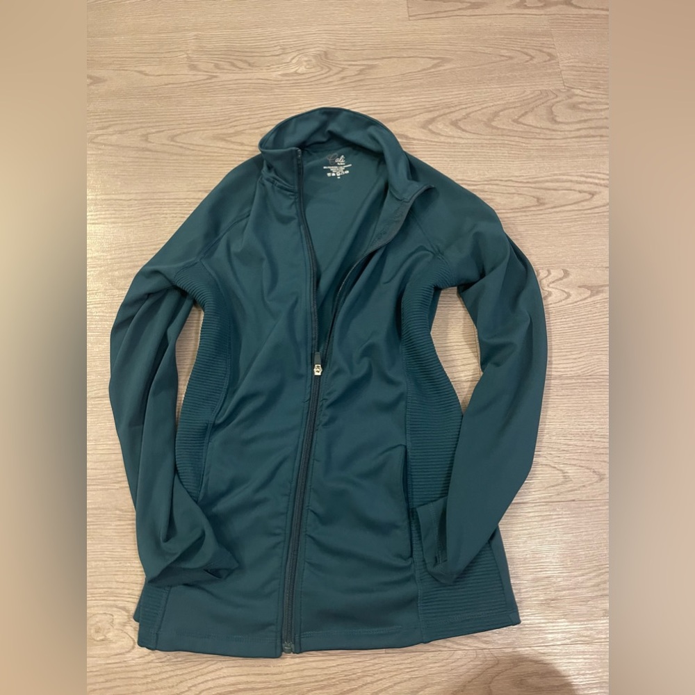 Long sleeve athletic jacket